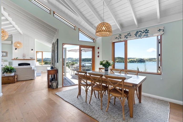 Photo of property in 8 Martin Road, Matakana, Warkworth, 0985