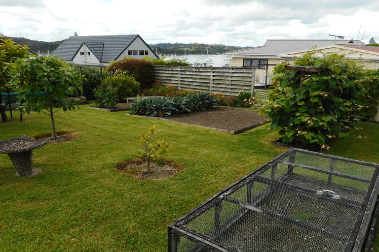 Photo of property in 5 Kakapu Road, Okiato, Russell, 0272