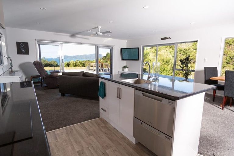 Photo of property in 108 Stratford Drive, Cable Bay, 0420