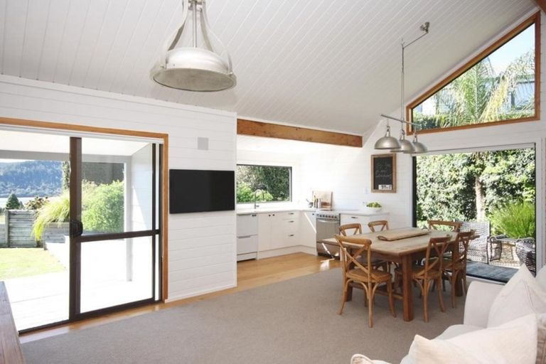 Photo of property in 130 Tirohanga Drive, Whangamata, 3620