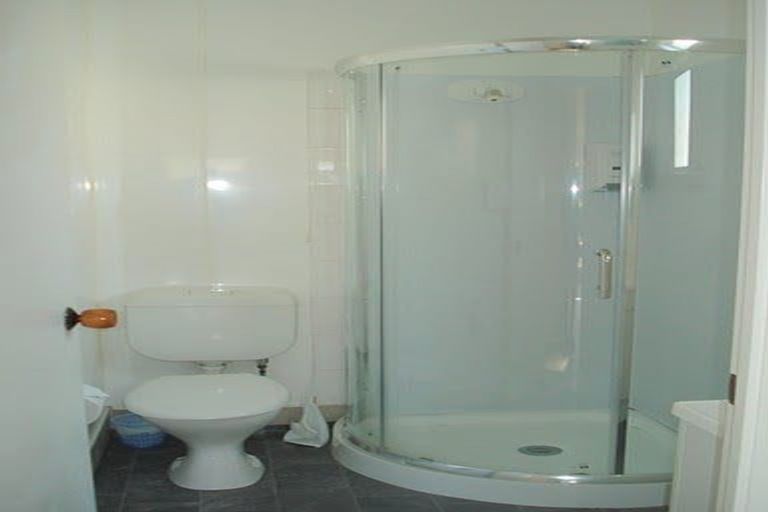 Photo of property in 52 Northcote Road, Northcote, Christchurch, 8052