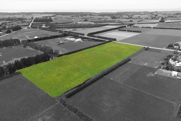 Photo of property in 76 Duffs Road, Balcairn, Amberley, 7477