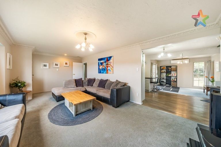 Photo of property in 32 Invercargill Drive, Kelson, Lower Hutt, 5010