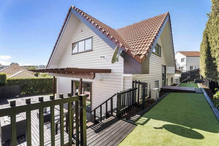 Photo of property in 1a Parkwood Crescent, Gulf Harbour, Whangaparaoa, 0930