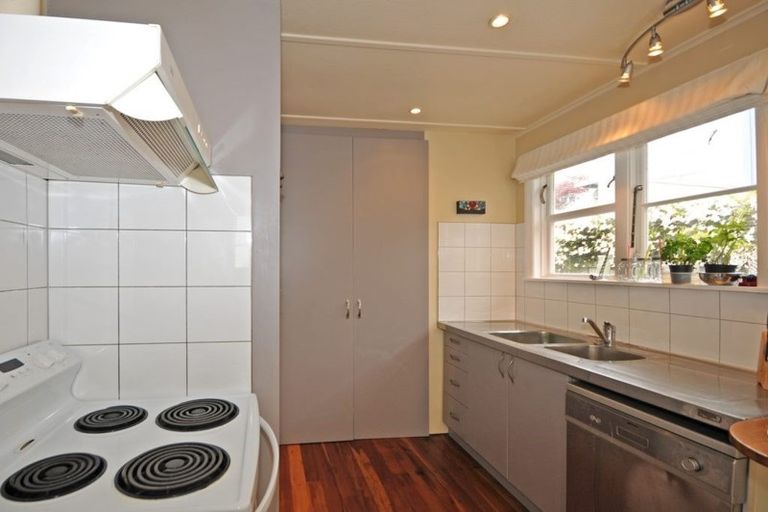 Photo of property in 12 Punjab Street, Khandallah, Wellington, 6035