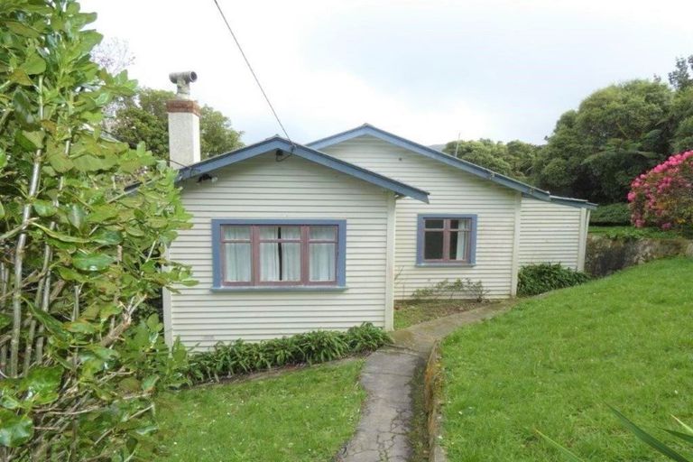 Photo of property in 27a Sydenham Street, Northland, Wellington, 6012