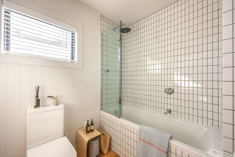 Photo of property in 10 Newton Road, Oneroa, Waiheke Island, 1081