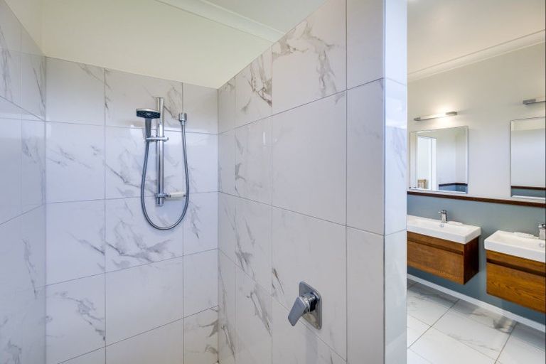 Photo of property in 23 Waipuka Road, Waimarama, Havelock North, 4294