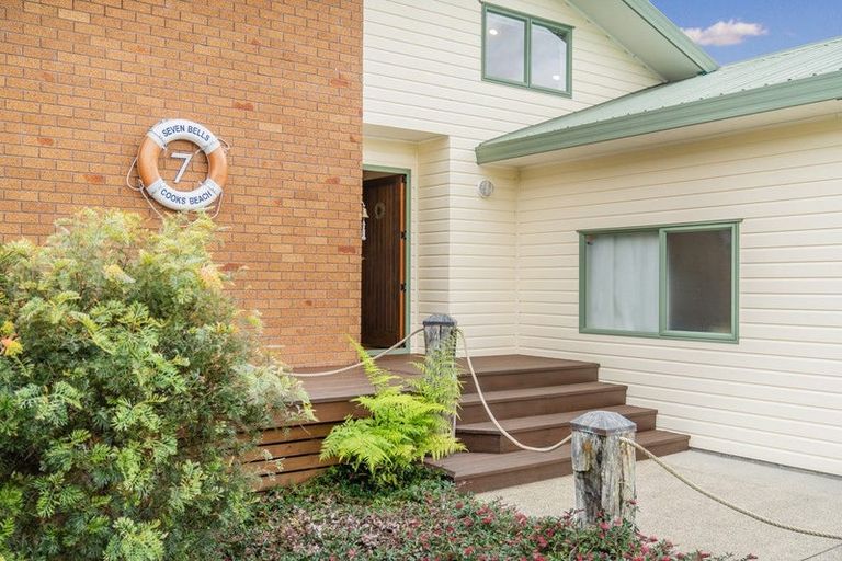 Photo of property in 7 Martin Place, Cooks Beach, Whitianga, 3591