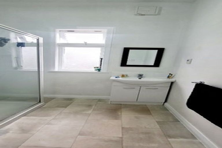 Photo of property in 1/364 The Parade, Island Bay, Wellington, 6023