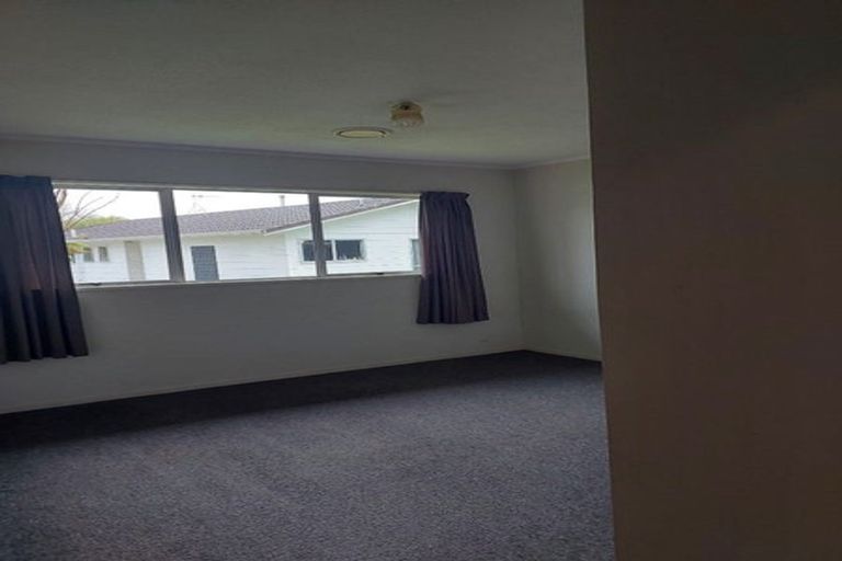 Photo of property in 21 Crescent Court, Melville, Hamilton, 3206