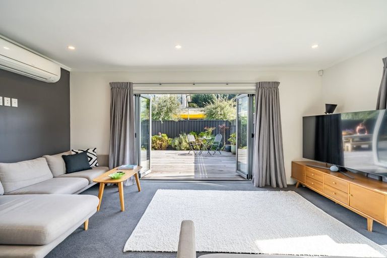 Photo of property in 9 Chalfont Road, Silverstream, Upper Hutt, 5019