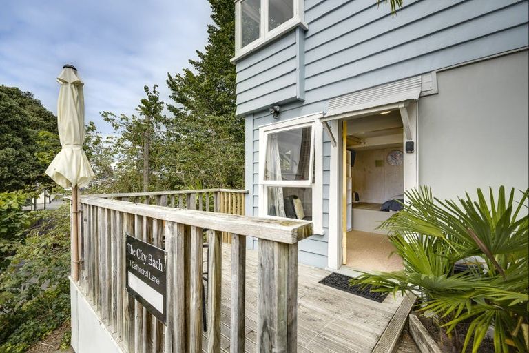 Photo of property in 1 Cathedral Lane, Napier South, Napier, 4110