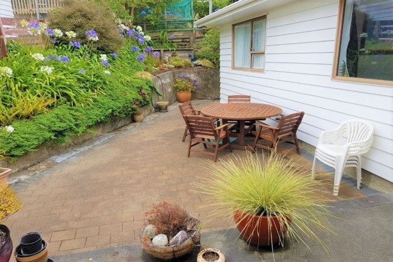 Photo of property in 25 Truro Road, Camborne, Porirua, 5026