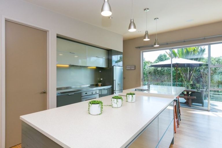 Photo of property in 22 Patterson Road, Hurworth, New Plymouth, 4371