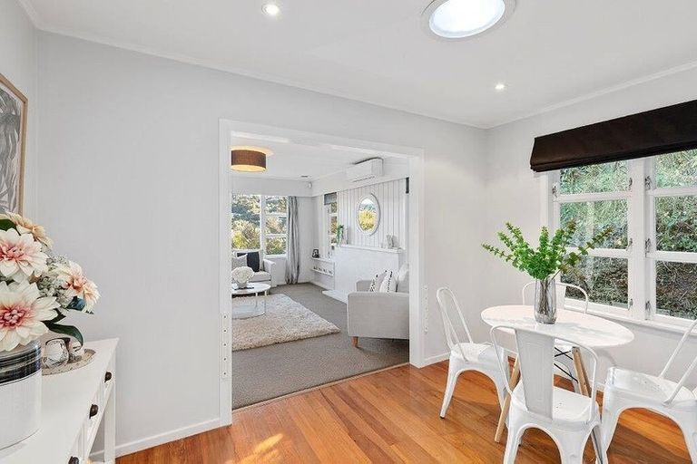 Photo of property in 99 Thomas Street, Stokes Valley, Lower Hutt, 5019