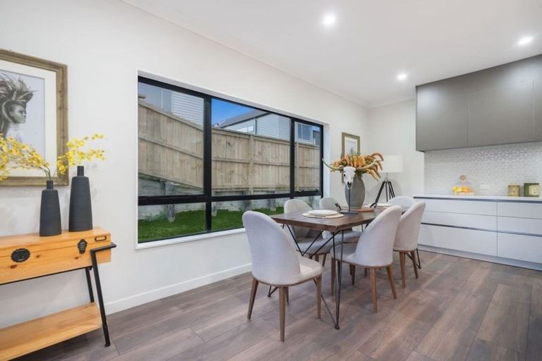 Photo of property in 30 Papareia Road, Karaka, Papakura, 2113