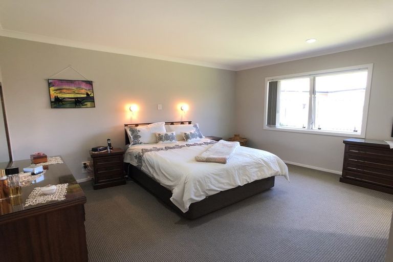 Photo of property in 4 Cape Place, Poraiti, Napier, 4112