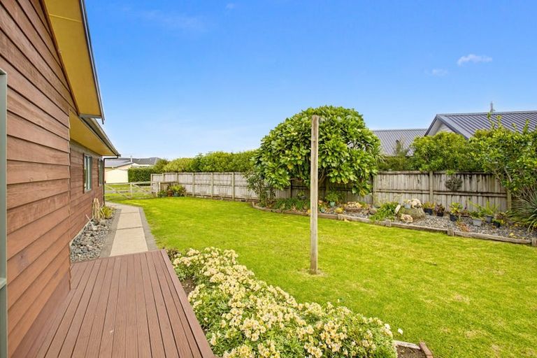 Photo of property in 18 Jacaranda Drive, Whitianga, 3510