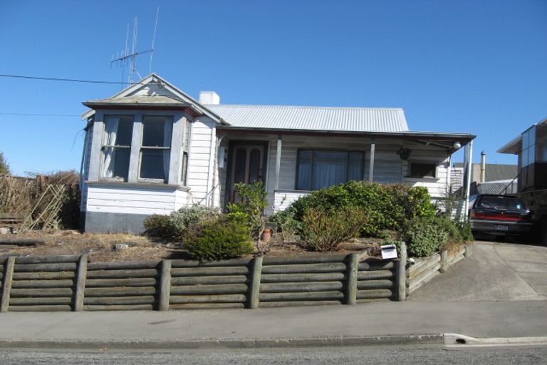 Photo of property in 16 Sutter Street, Seaview, Timaru, 7910