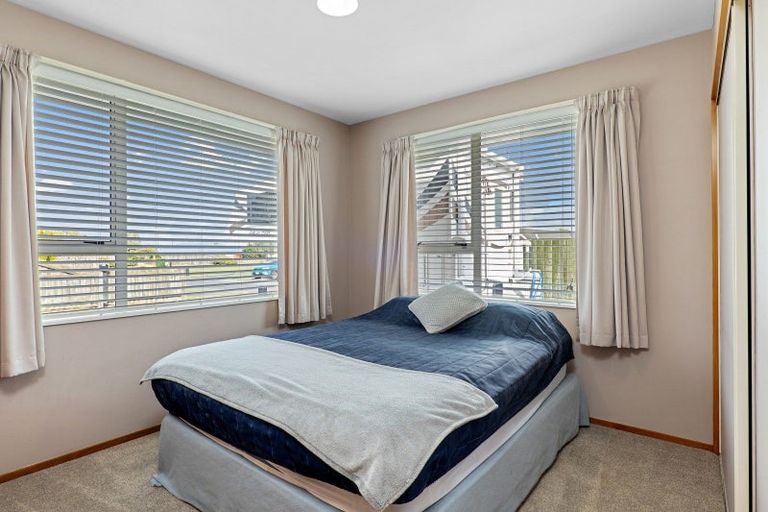 Photo of property in 13 Oldham Place, Darfield, 7510