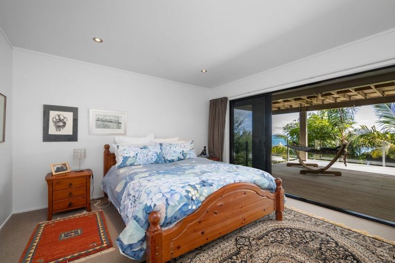 Photo of property in 180 Te Wahapu Road, Russell, 0272