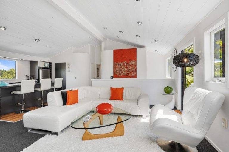 Photo of property in 141 Matipo Road, Te Atatu Peninsula, Auckland, 0610