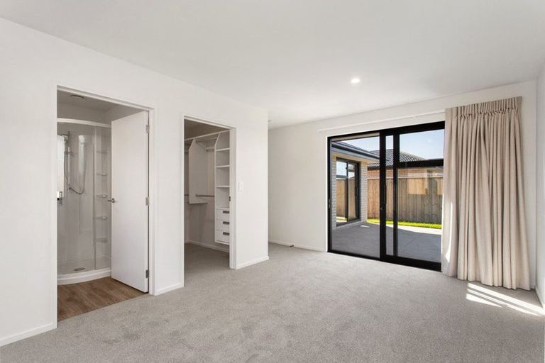 Photo of property in 4 Herridge Street, Woodend, 7691