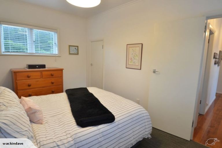 Photo of property in 8 Berkshire Avenue, Wilton, Wellington, 6012