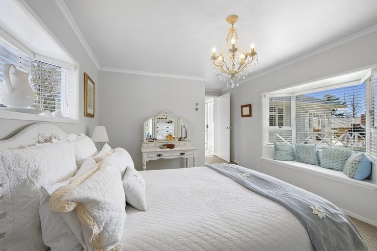 Photo of property in 48 Tarahua Road, Welbourn, New Plymouth, 4310