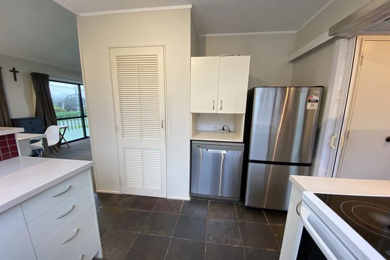 Photo of property in 2/717 East Coast Road, Browns Bay, Auckland, 0630