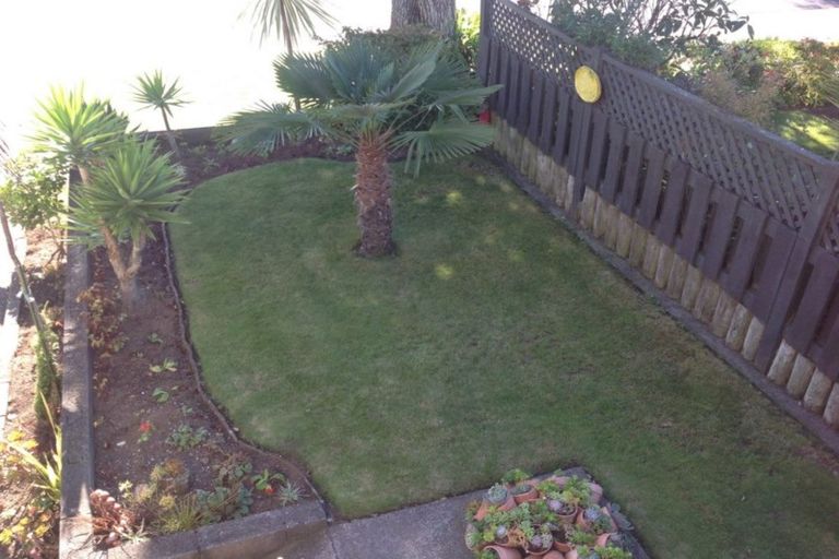 Photo of property in 20 High Street East, Waitara, 4320