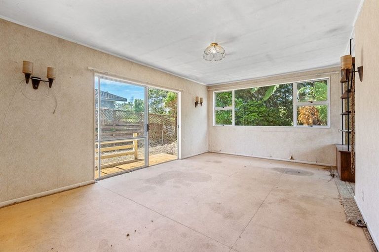 Photo of property in 17 Carlton Terrace, Westown, New Plymouth, 4310
