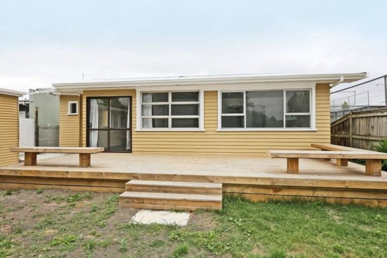 Photo of property in 512 Eastbourne Street East, Hastings, 4122