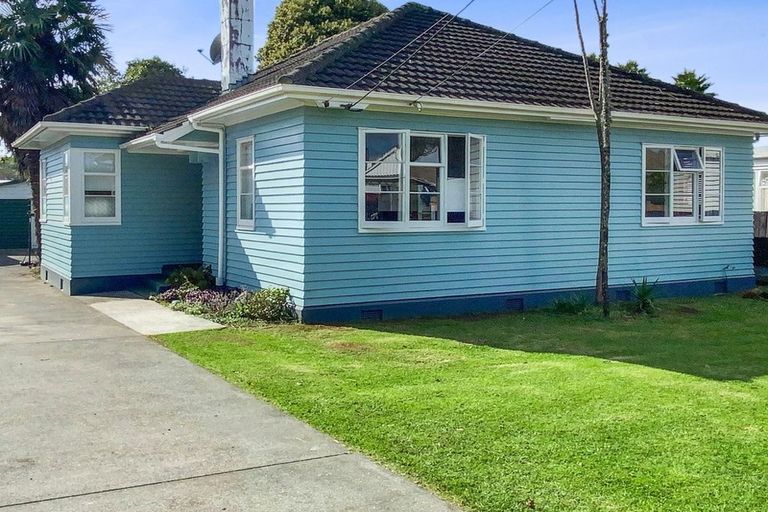 Photo of property in 16 Churchill Street, Kensington, Whangarei, 0112