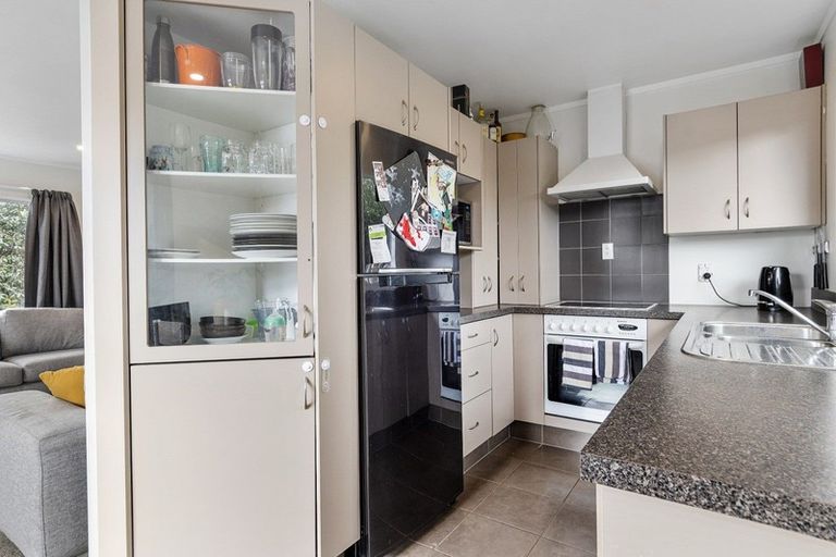 Photo of property in 15b Queen Road, Bellevue, Tauranga, 3110