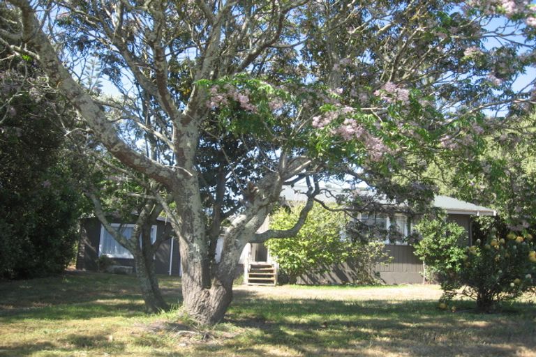 Photo of property in 587 Pukehina Parade, Pukehina, 3189