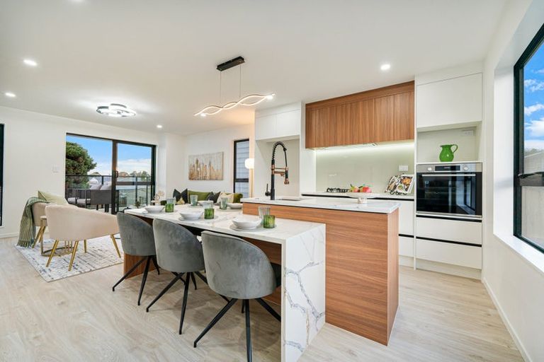 Photo of property in 21c Laura Street, Kelston, Auckland, 0602