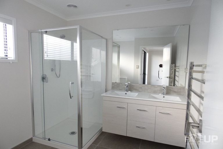 Photo of property in 26 Tuatua Road, Hobsonville, Auckland, 0616