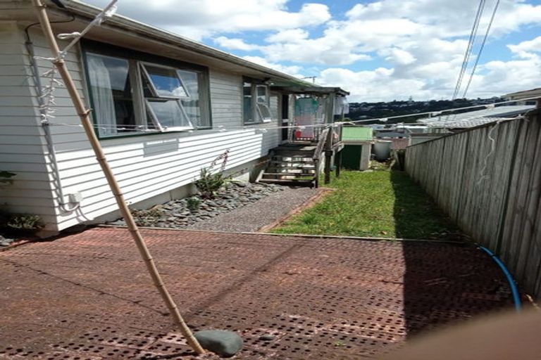 Photo of property in 28 Mayfield Road, Glenfield, Auckland, 0629