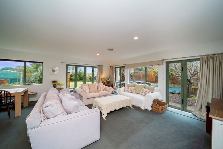 Photo of property in 26 Carthew Street, Okato, 4335