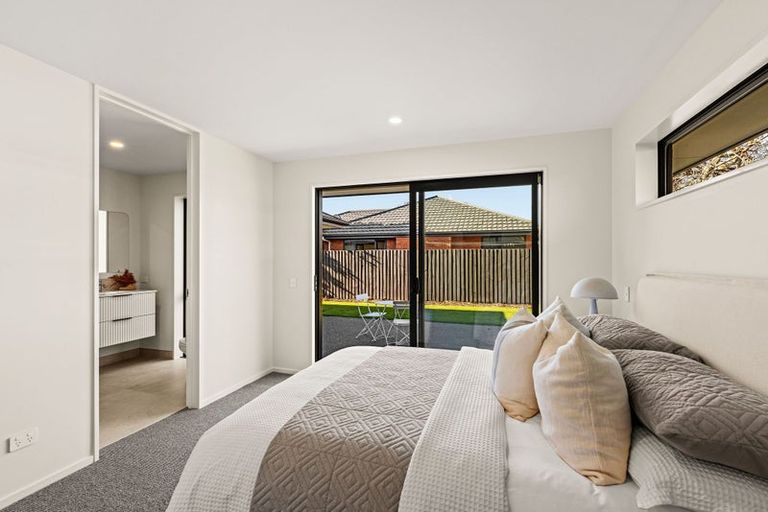Photo of property in 55b Aorangi Road, Bryndwr, Christchurch, 8053