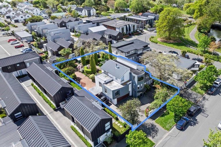 Photo of property in 227 Peterborough Street, Christchurch Central, Christchurch, 8013