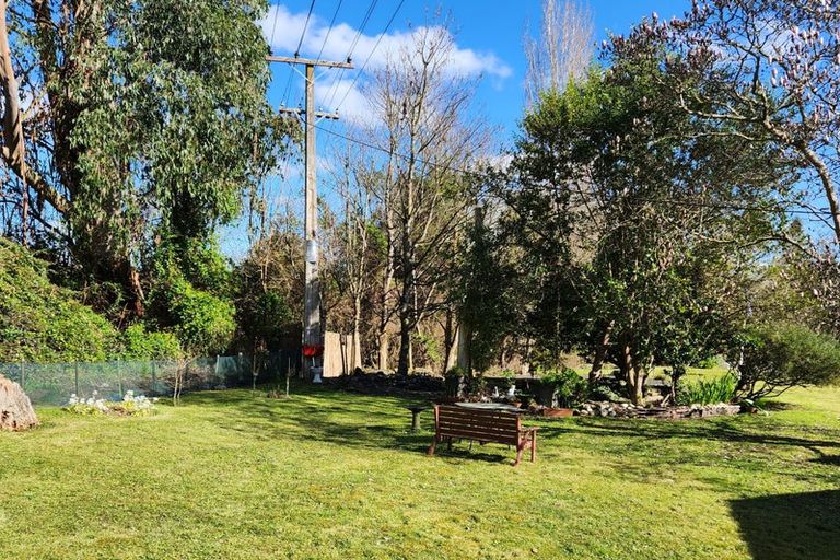 Photo of property in 1763 Cheltenham Hunterville Road, Waituna West, Feilding, 4779