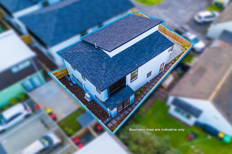 Photo of property in 95c Swanson Road, Henderson, Auckland, 0610