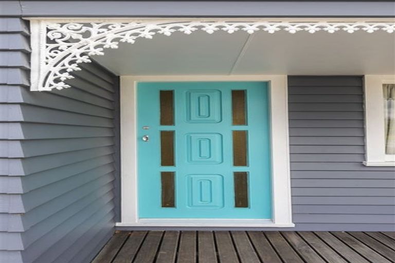 Photo of property in 42 Featherstone Avenue, Kairaki, 7630