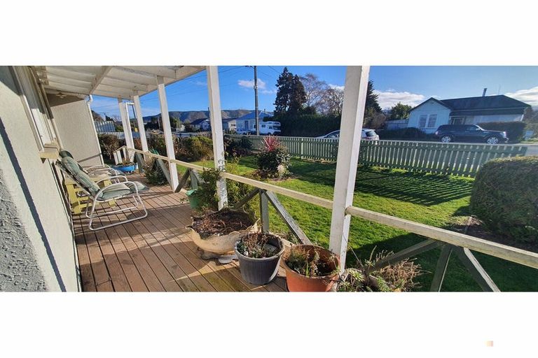 Photo of property in 5 Edward Street, Waimate, 7924