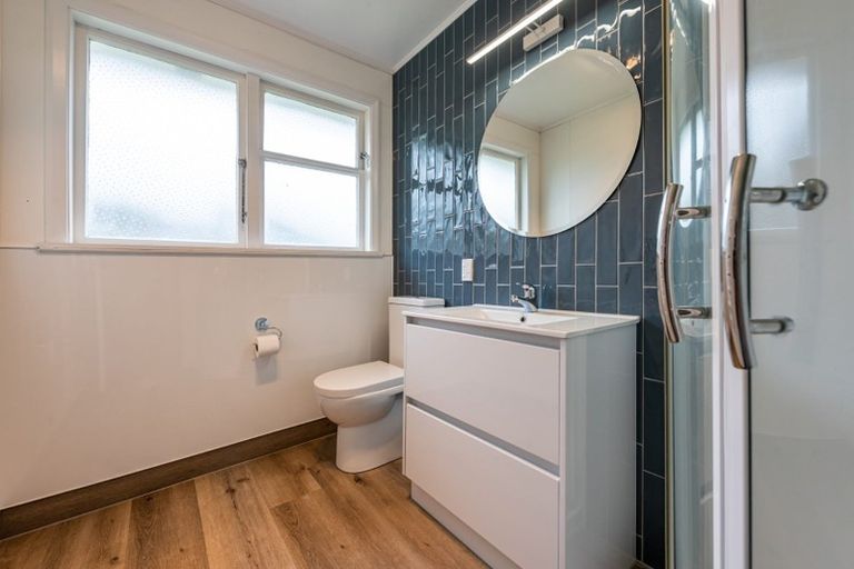 Photo of property in 80 Dowse Drive, Maungaraki, Lower Hutt, 5010