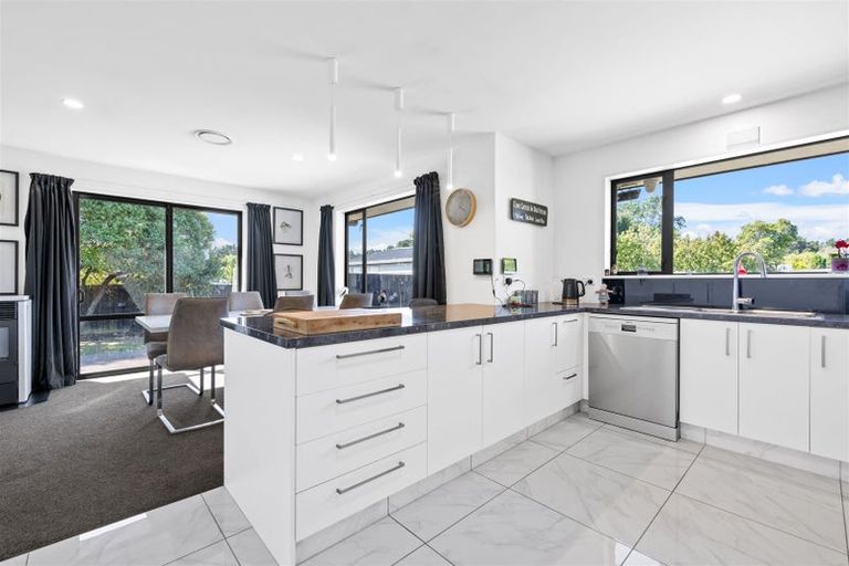 Photo of property in 43 Heyders Road, Spencerville, Christchurch, 8083