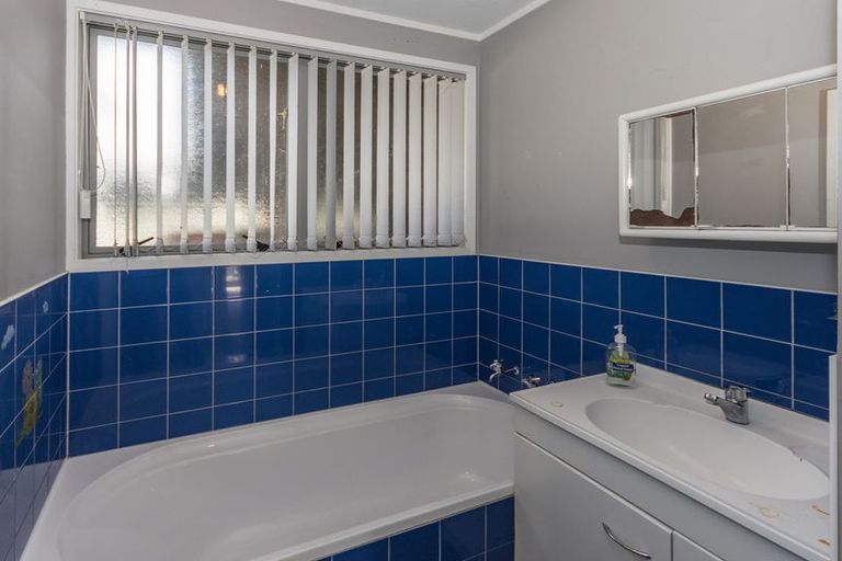 Photo of property in 10 Mcshane Street, Pukekohe, 2120